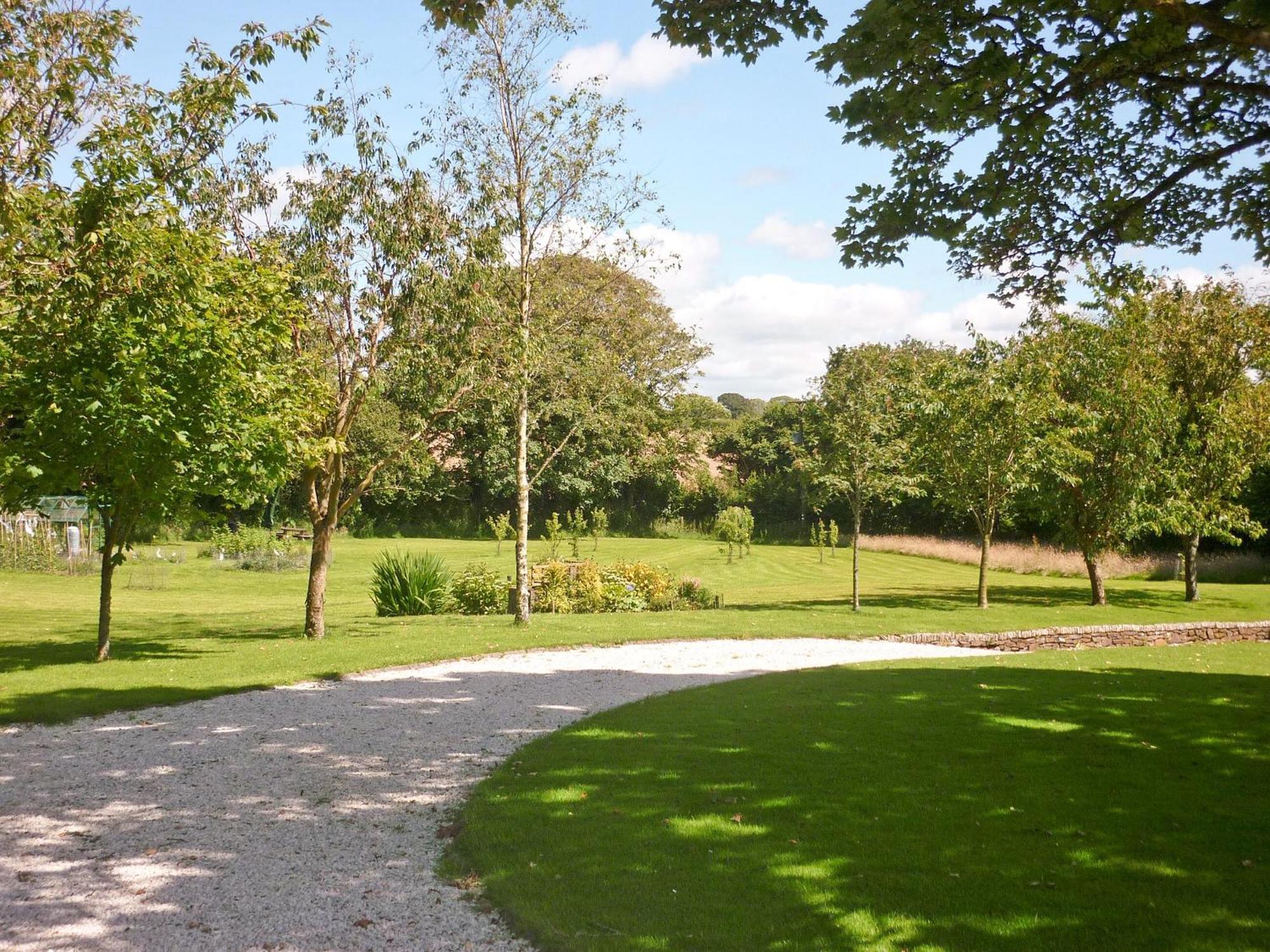 Blackberry Cottage North Hill Bagian luar foto
